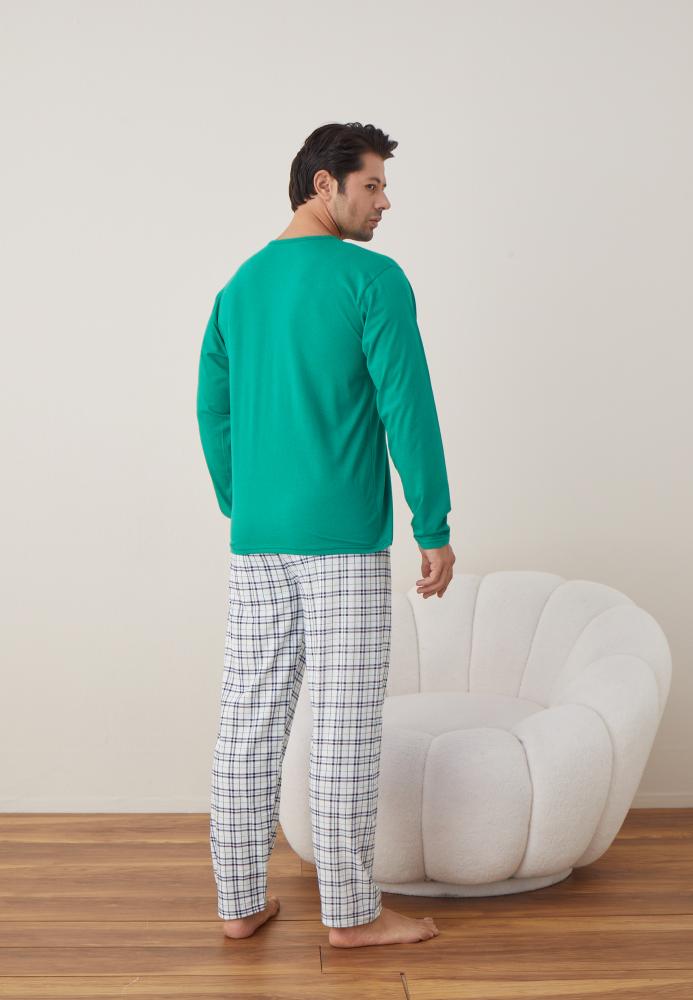 Pijama barbati Craciun , maneca lunga ,pantaloni lungi,Culoare Verde ,Engros